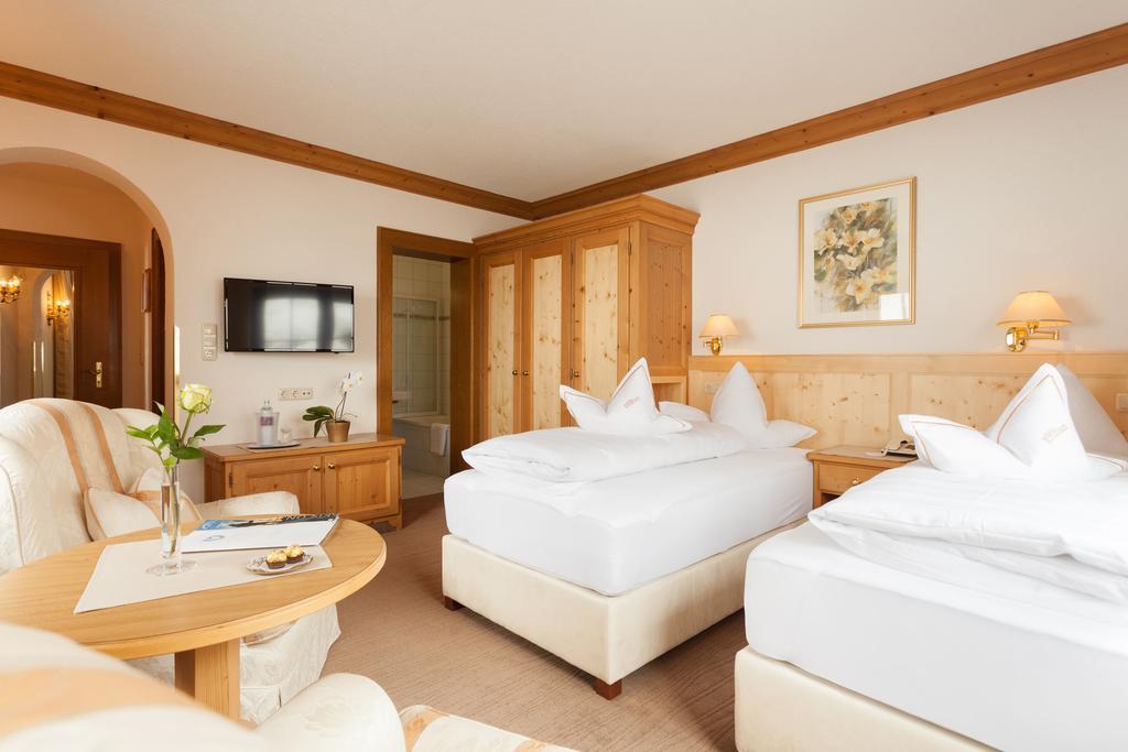 Twin Room,1268399338:JPEG